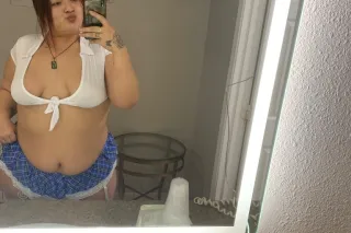 Young tight wet Salvi BBW Carf... - Image 2