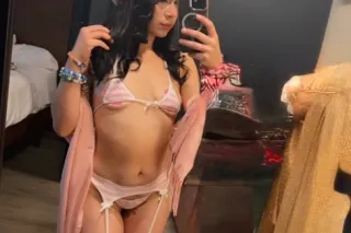 dream girl 🍭😋 outcall/car facetime and content specials🤪 - Image 1